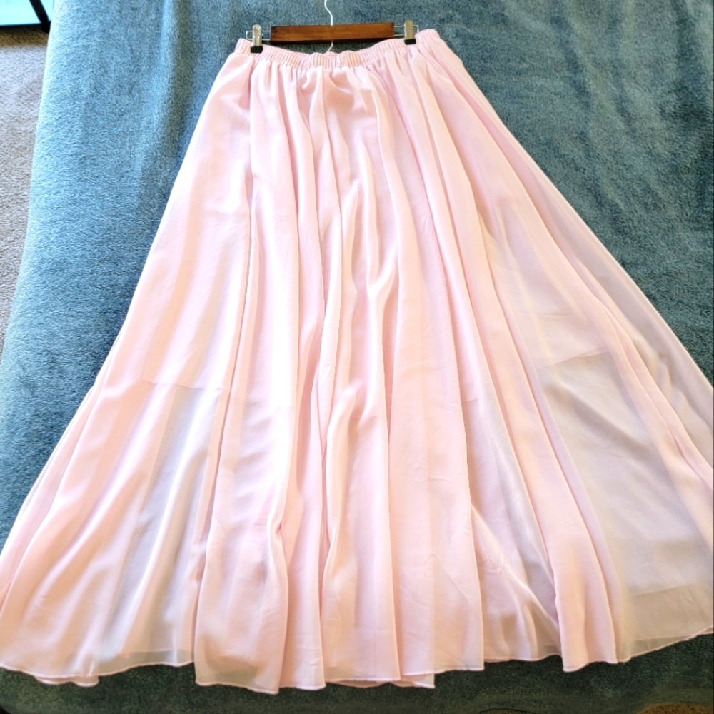 Elegant Pink Maxi Skirt
